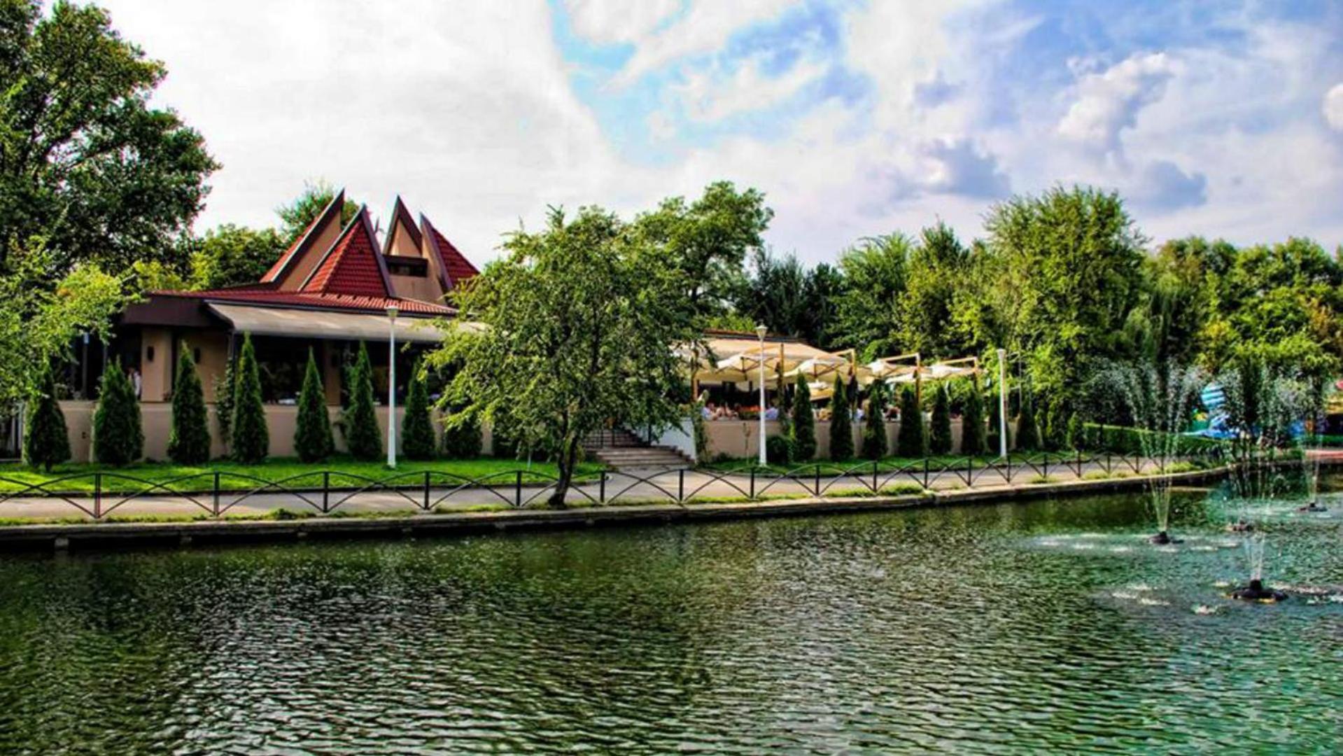 Aldira Studio Arena Nationala Bucarest Esterno foto